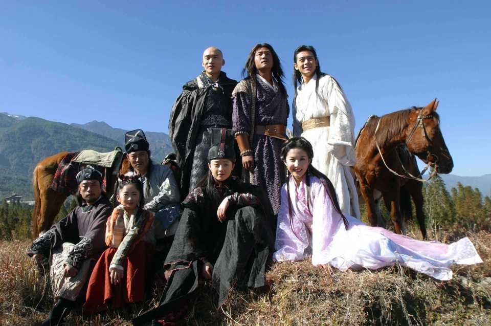 乔峰为何最后自尽?金庸:把三兄弟的名字连起来看看,你就清楚了