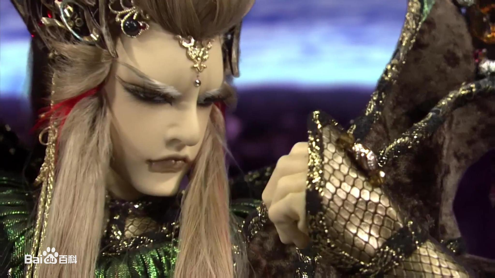 霹雳魔始面对意琦行最大的依仗居然是光明神的近神之躯