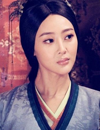 宝莲灯13年了男主发展平平白无常颜高气质出众