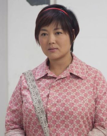 王茜华曾经胖到不行现如今的她瘦下来气质大有不同