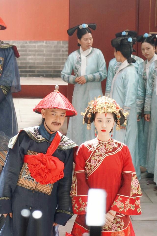 陈小纭就在《如懿传》中饰演丫鬟惢心一角色,对于皇后她是真的非常