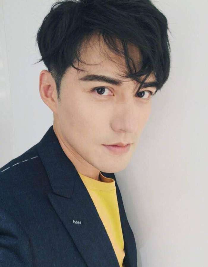 男明星的邪魅一笑, 吴彦祖陈冠希黄子韬严屹宽, 你被谁勾走了魂?