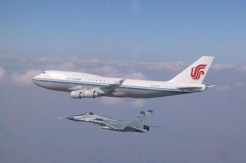 各国领导人乘专机出访时是如何能保障飞行安全的?|安保|专机|领导人|飞行|航段_新浪新闻