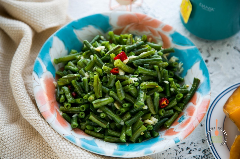 泰国人拿它生着吃我可没有这个胆量还是这种做法最靠谱