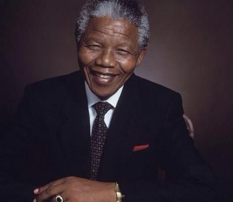 赢了过往,那未来呢?南非一代伟人曼德拉,带给南非的是什么?