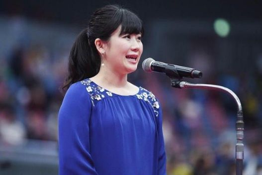 而且还和恩师2人汤媛媛,金惠美聚会