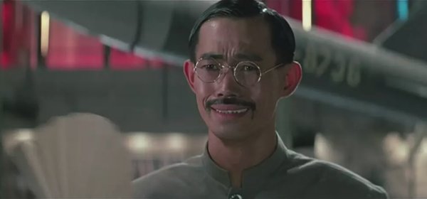 李小龙的一张珍贵老照片:和林正英元华同框,第五人很少人认识