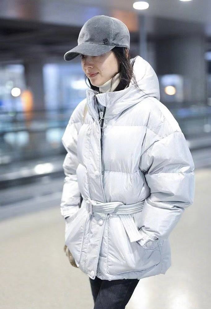 15度穿羽绒服正常吗（什么温度穿羽绒服）-第1张图片-潮百科
