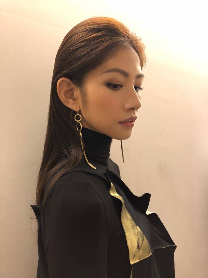 求学时当小妈妈,李千那产后罹怪病,医生曾宣告不治