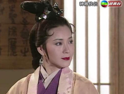 她曾是香港当红女星,称为"史上最美黄蓉",今60岁仍然美貌