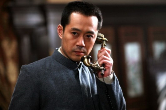 19岁当电工26岁学演戏,出道20年凭"盛紘"大火,妻子比他|刘钧|电工|小