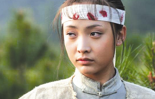 她比马蓉还过分,联合奸夫欺诈236万,最终被丈夫连刺三刀身亡