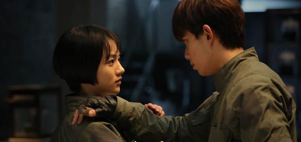 《沙海》汪小媛结局是什么? 为保护黎簇被汪灿狙杀爆头而死