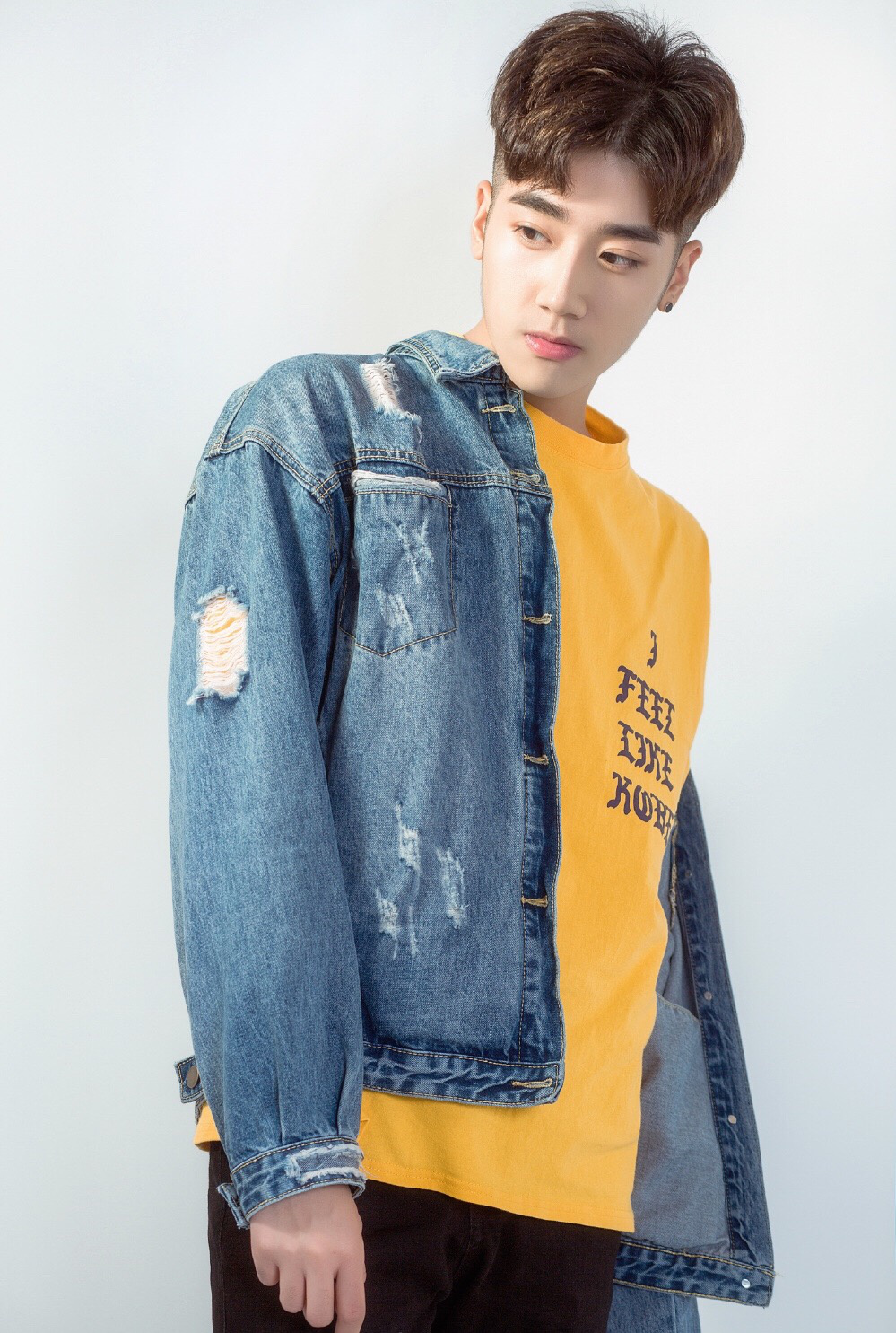 《明日之子》第二季选手李明峻因高颜值被杨幂,李宇春频频夸"帅"