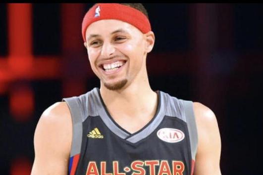 吉诺比利退役后当蝙蝠侠库里下赛季或带发带