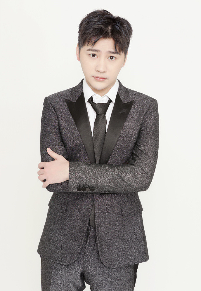 有钱有型有又名思聪都要抱大腿电竞小说男主原型大起底