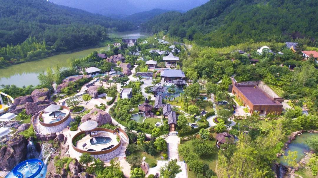 浙江超赞的自带温泉的高颜值酒店,春节自驾游首选!
