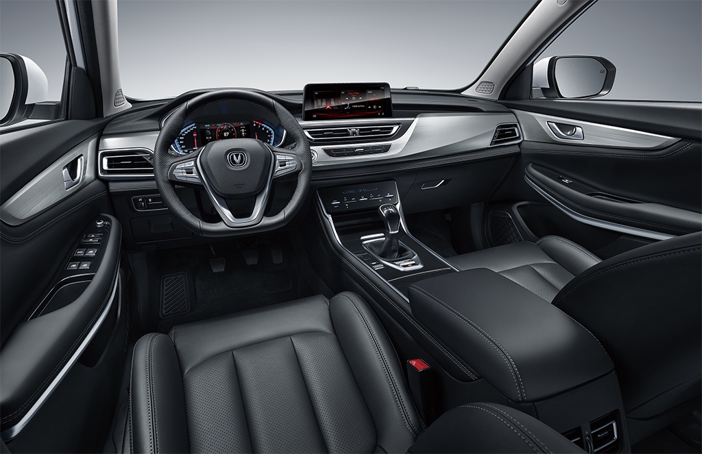 长安cs75百万版官图发布 将于4月30日上市