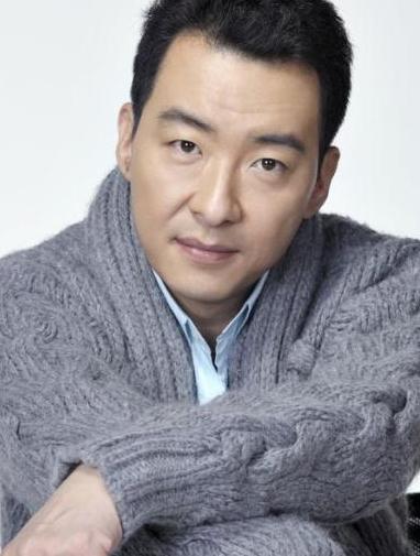 两次靠中戏都落榜,最穷时被赶出出租屋,今48与妻子恩爱如初