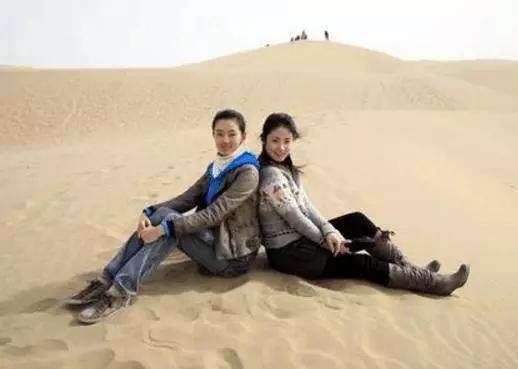 正文            如今35岁的曹嘉瑞,本来可以像宋小宝,小沈阳,关婷娜