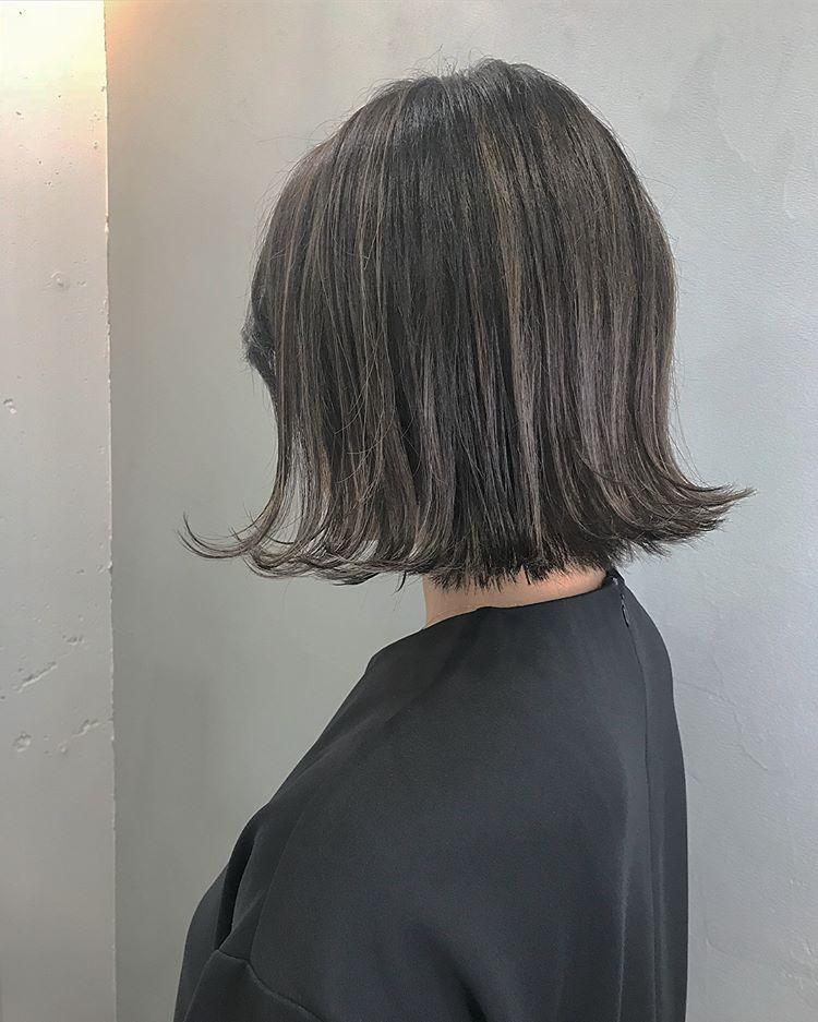 微外翘的短发今年最流行