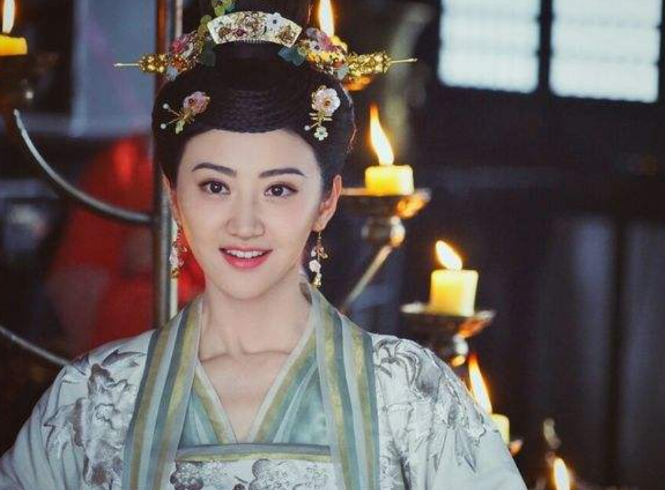 她是皇帝的贵妃,曾沦为别人的玩耍的工具,最后消失于历史|沈珍珠|皇帝