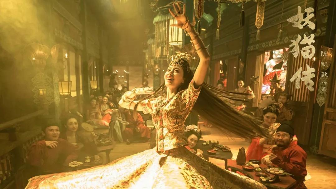 正文  文:简素         古代的文人骚客与青楼女子总有一种千丝万缕的