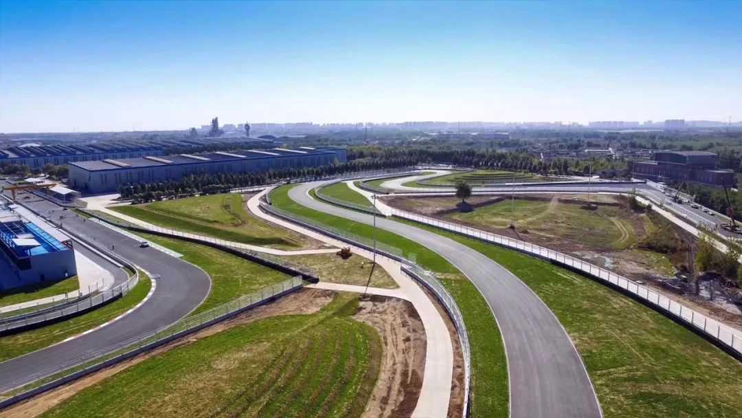 号称中国四个"第一"的赛车场,居然在这
