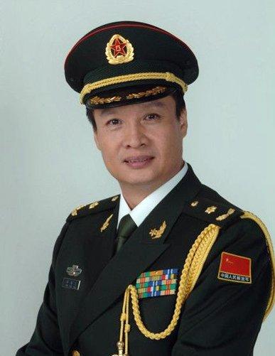 很多明星穿将军服表演,他们是将军吗?中国军队中有文职将军吗?