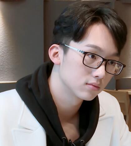 女儿们的恋爱傅园慧相亲对象是谁 陈俊志个人资料介绍