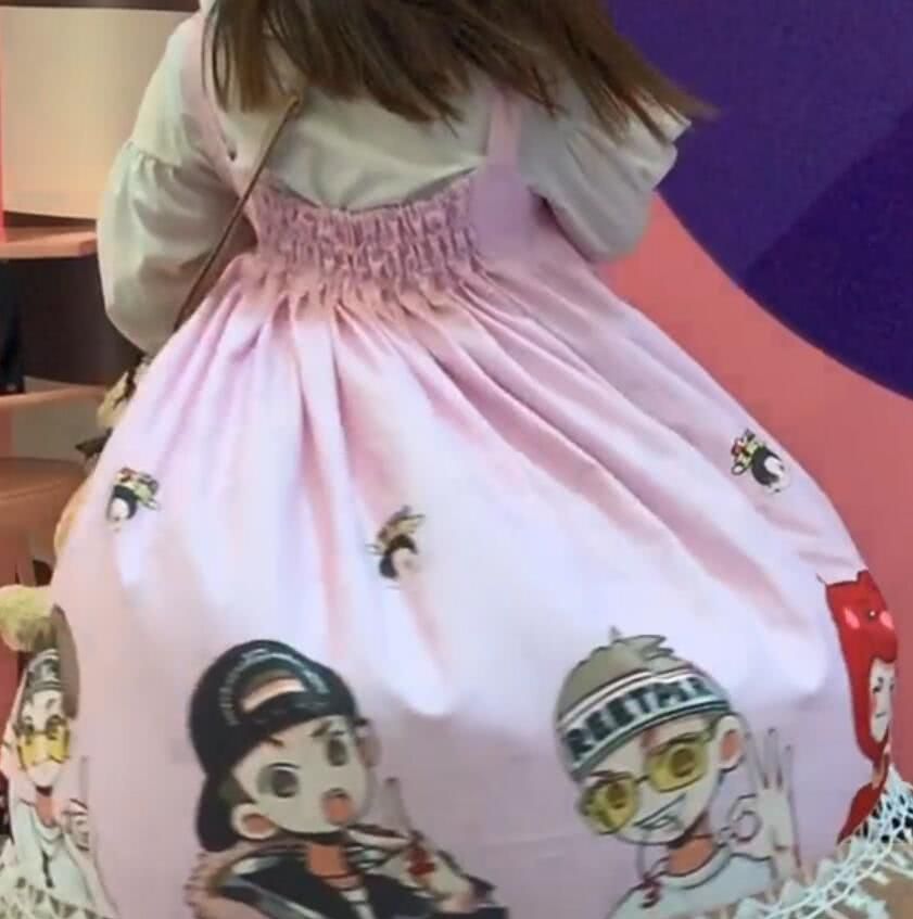 粉丝把小鬼头像制成lo娘裙,甩开裙摆的一刻,姐