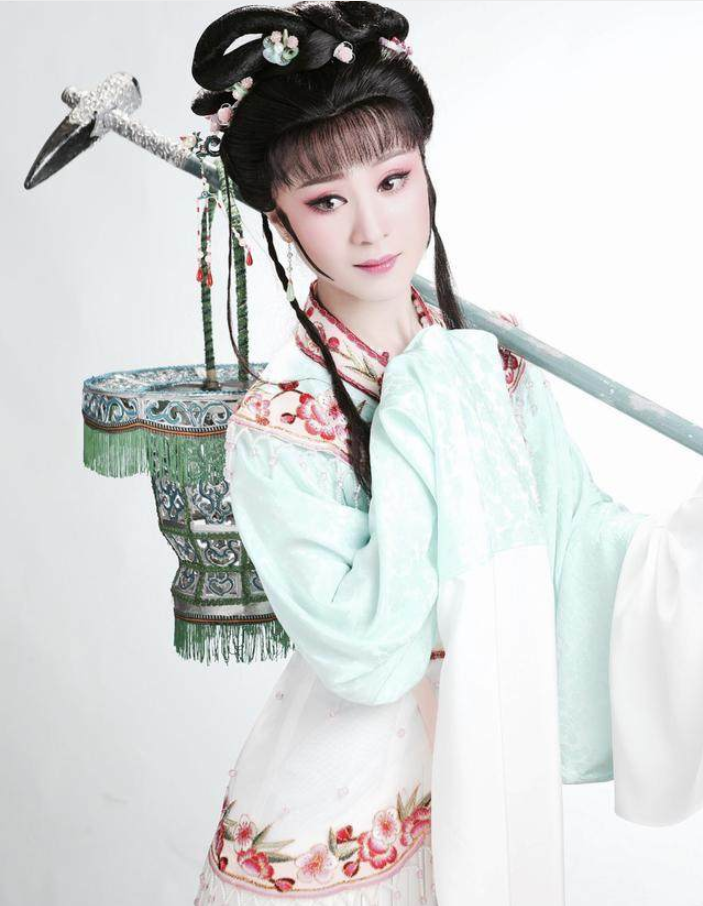 可曾记得李旭丹?除陈晓旭外最像林黛玉的女星,红楼梦中人今何在