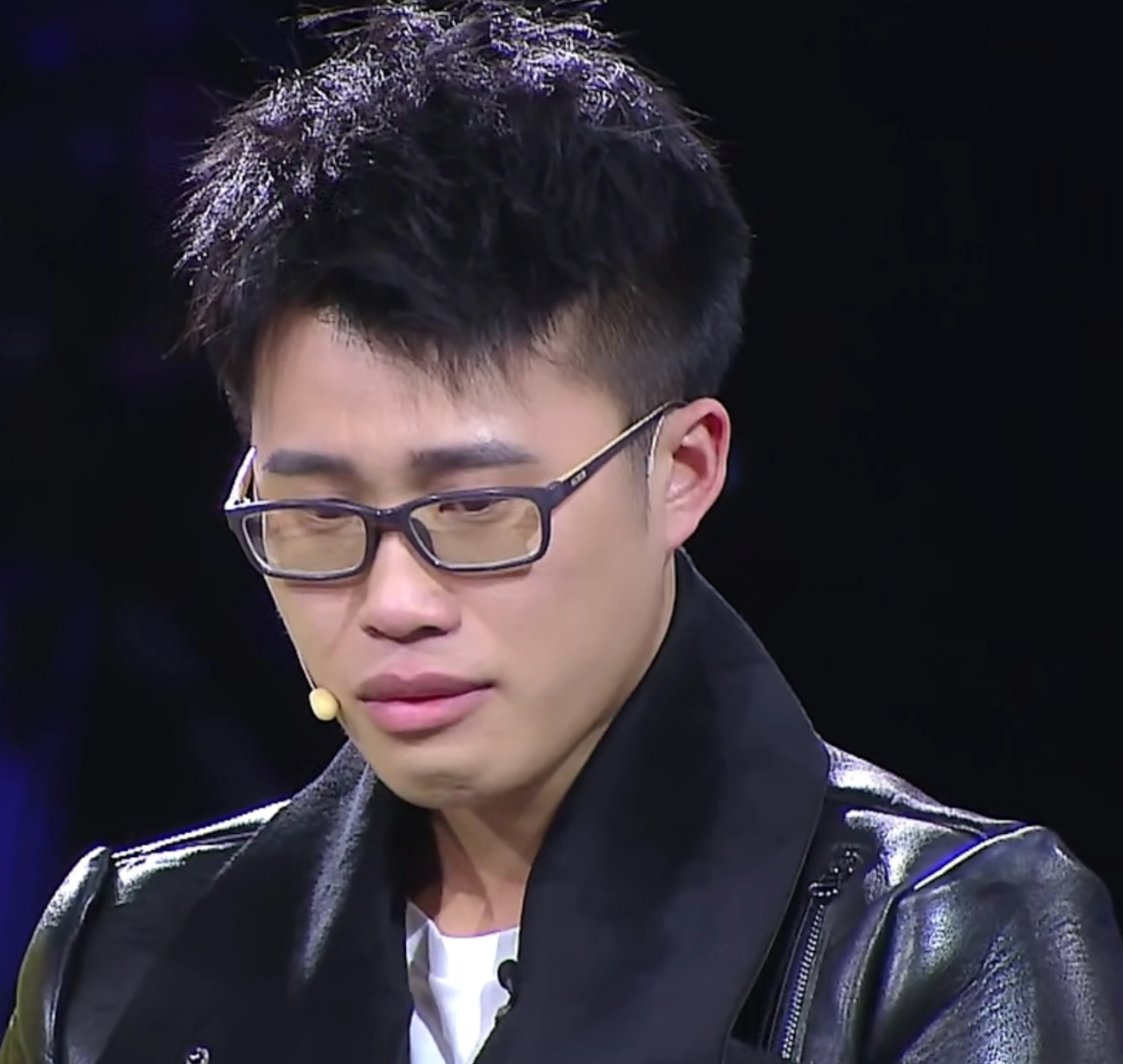 鲍云临时换掉王易木有苦衷他在彩排时放水输给周凯翔