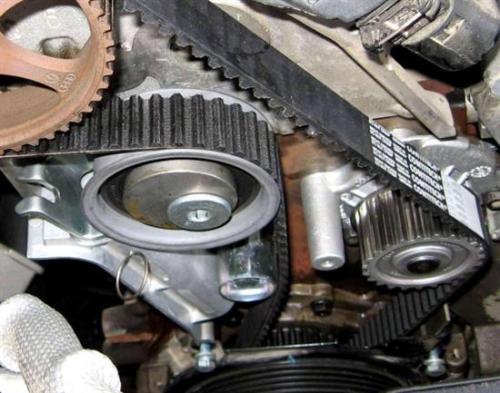 4S店保养套路深 这些消费陷阱一定要谨慎