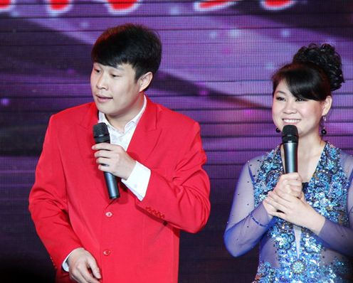 小沈阳老婆瘦20斤?晒出近照穿白色公主裙气质优雅,网友:美了