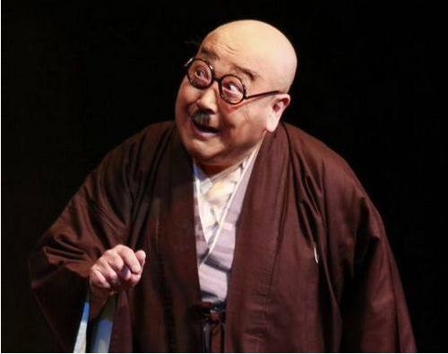 抗日剧中一稀罕姓氏,却让日本人颜面无存,前首相提出一请求!