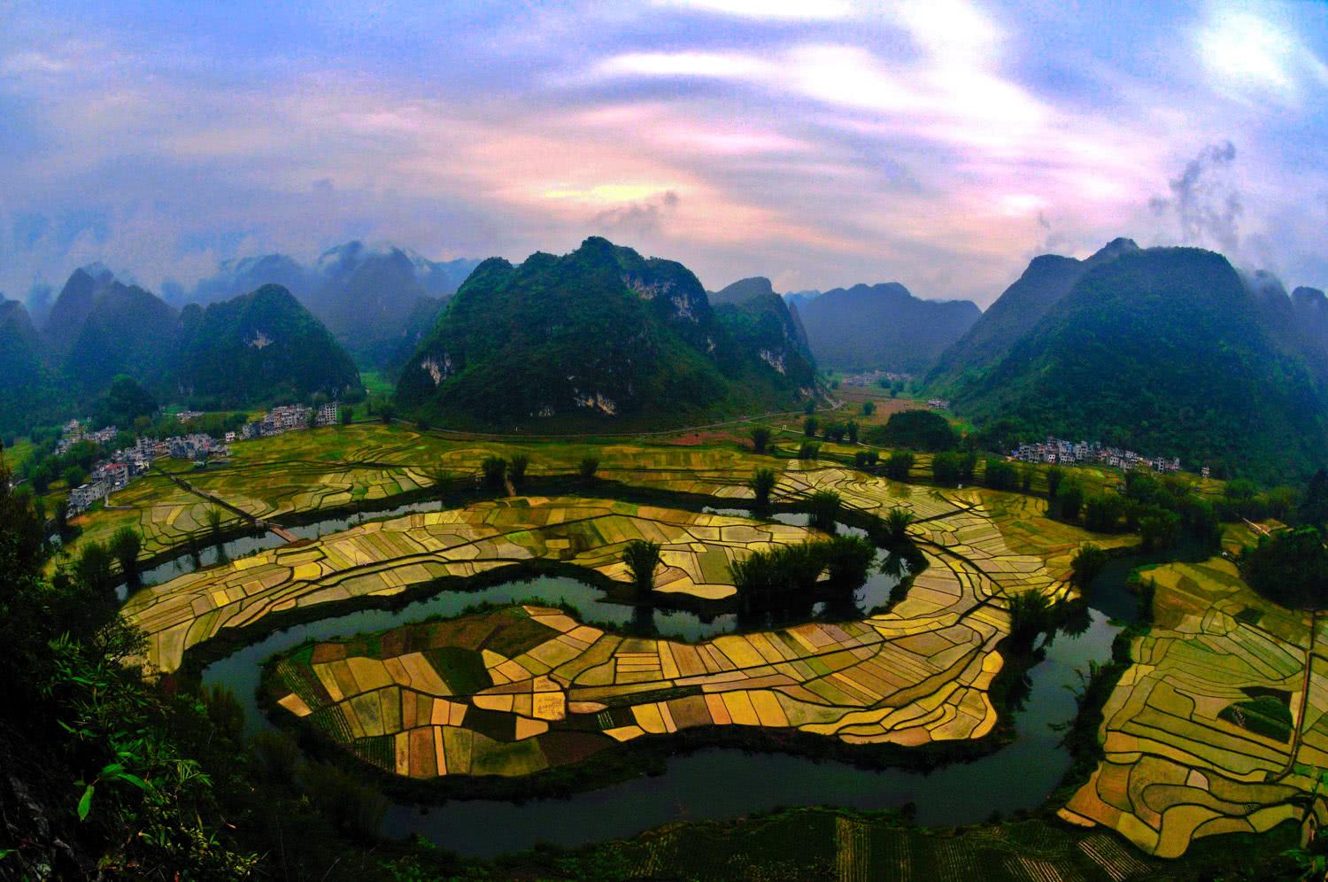 既然是广西省最舒适的城市,那么其中可以旅游玩耍的名胜古迹,想必不少