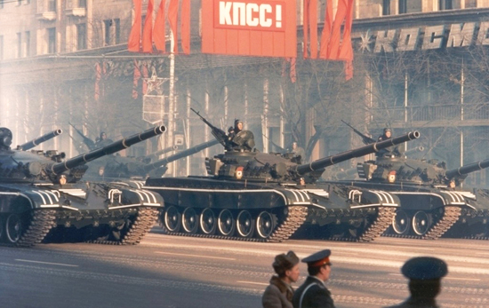 苏联阅兵1985图片