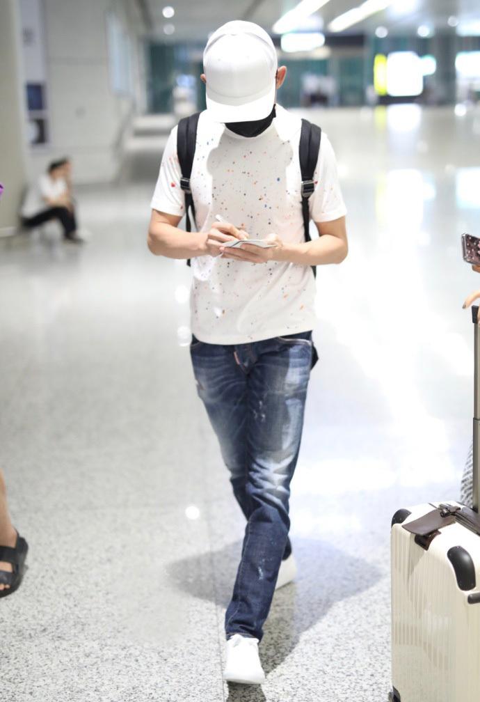 聂远夫妇罕见秀恩爱,妻子秦子越素颜太抗打