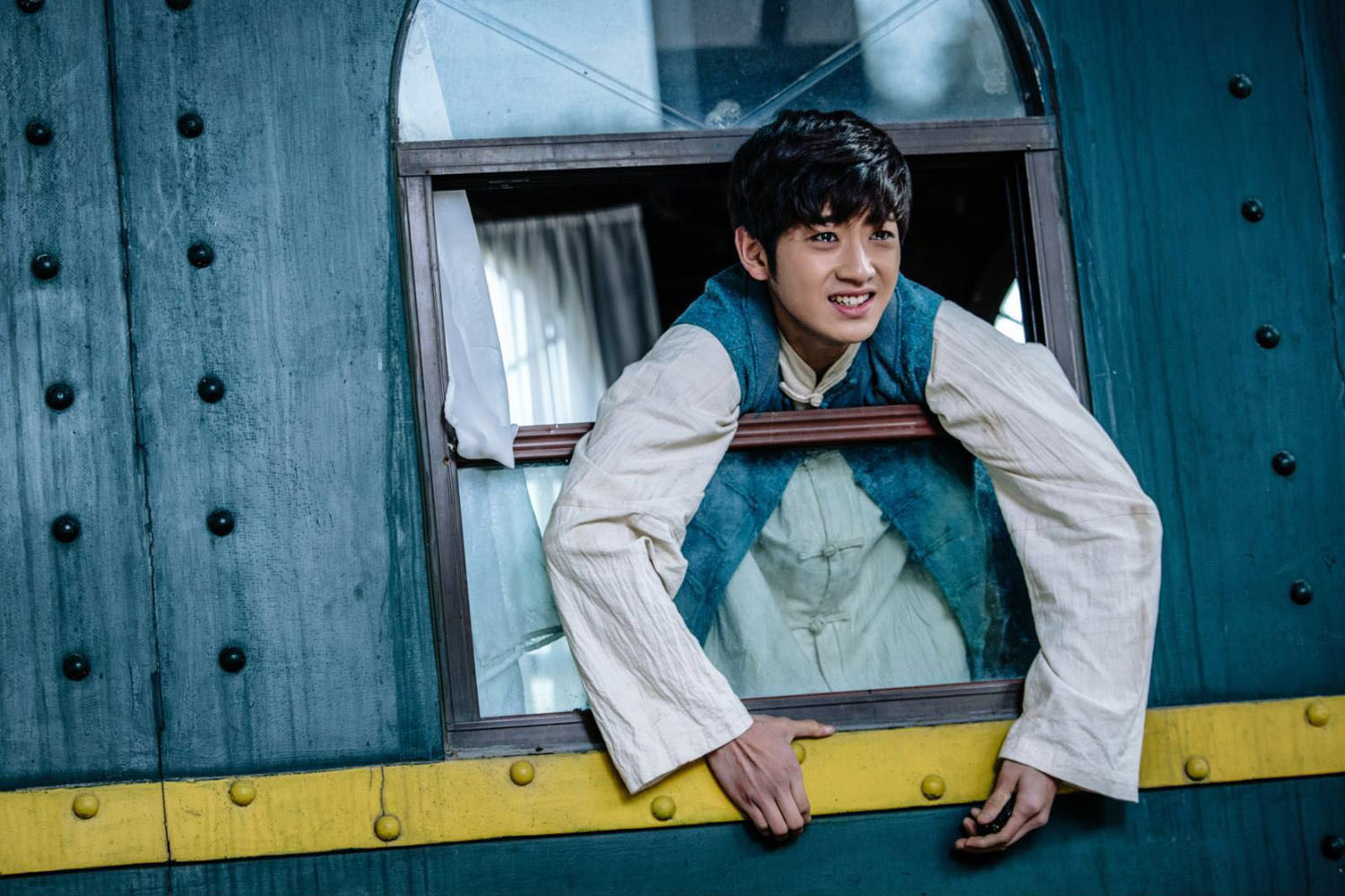 新晋演员杨昊铭《降龙》首播 眼神狠戾获观众好评