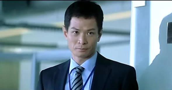 因《无间道》成名, 却为爱痴情等待20年, 今58岁仍旧孤身一人