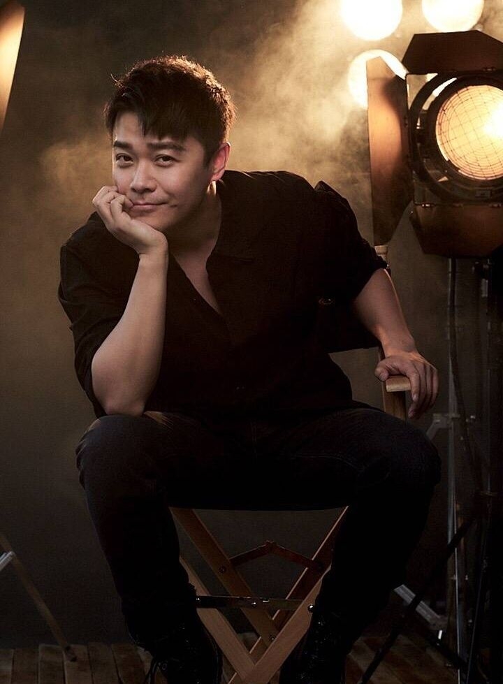 陈思诚荣获最佳男主老丈人佟吉生4个字回应网友心疼佟丽娅