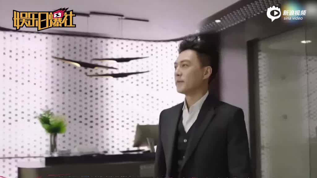 靳东老婆生完二胎后首亮相