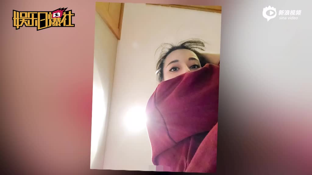 热巴睡前晒照与粉丝道晚安