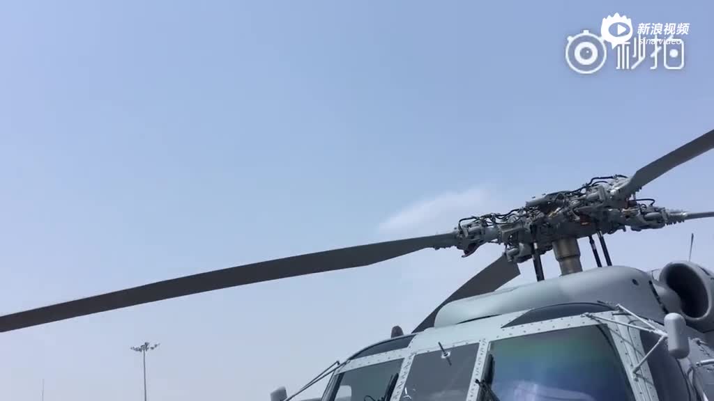 参加新加坡航展的s70海鹰直升机_手机新浪网