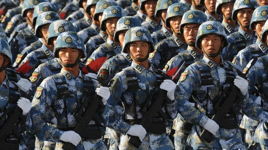新年全军“装备”又有新变化(图)|官兵|解放军|军服_新浪新闻