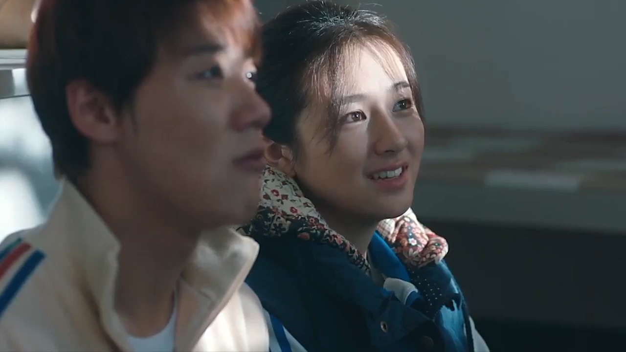 你好旧时光 26集里失去了米乔的奔奔找不到人生的意义了,奔奔哭着说:"