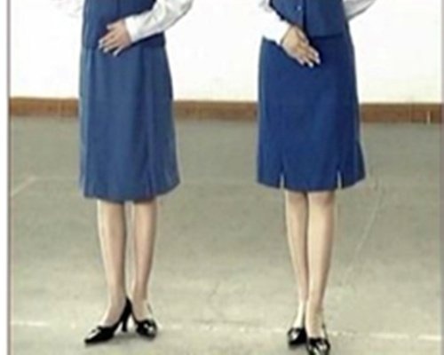 《偶像练习生》周锐的一个站姿,让人想起了外号神仙石的常石磊