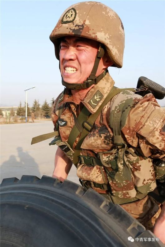 寒冬腊月,一起去看陆军版"魔鬼周"训练!