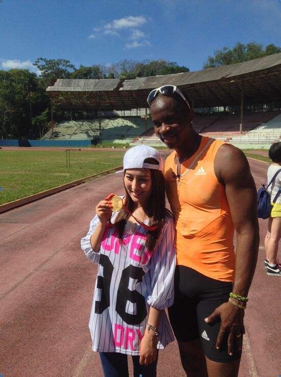 为什么有这么多中国女明星都喜欢黑人,而且还全都貌美如花!